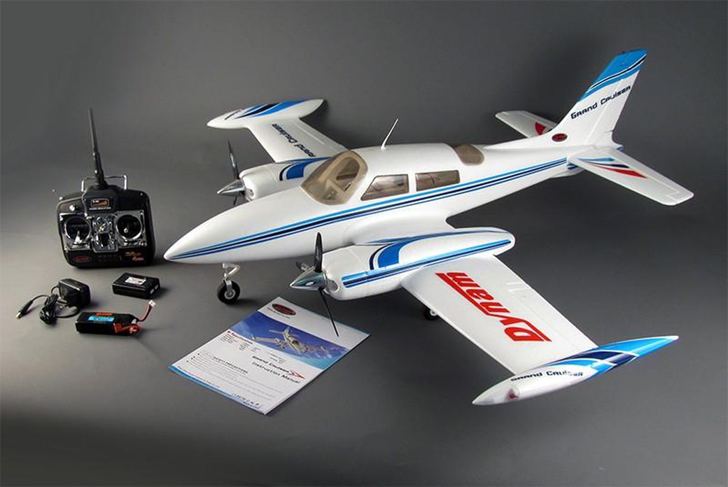 Новые модели самолетов. Цессна 310. Радиоуправляемый самолёт Сессна. Самолёт Цессна 310. Радиоуправляемые самолеты Авиамоделирование.